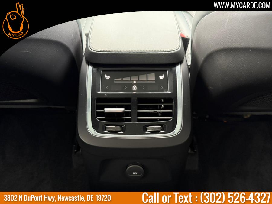 2023 Volvo XC90 Recharge T8 Ultimate photo 28