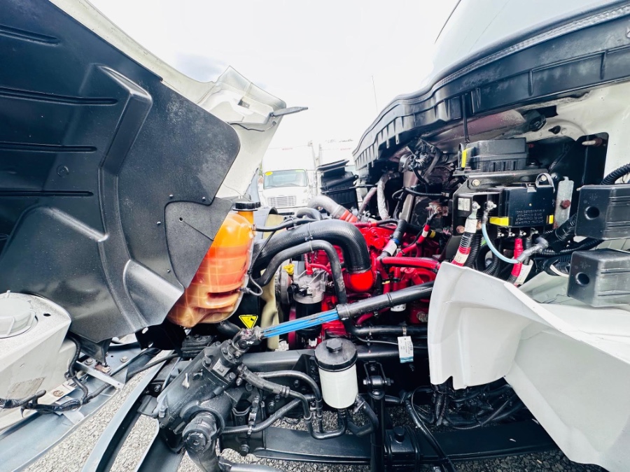 2018 International 4300 26 FEET DRY BOX  + CUMMINS  + LIFT GATE + NO CDL, available for sale in South Amboy, New Jersey | NJ Truck Spot. South Amboy, New Jersey 2018 International 4300 26 FEET DRY BOX  + CUMMINS  + LIFT GATE + NO CDL, available for sale in South Amboy, New Jersey | NJ Truck Spot. South Amboy, New Jersey