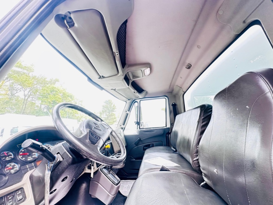 2018 International 4300 26 FEET DRY BOX  + CUMMINS  + LIFT GATE + NO CDL, available for sale in South Amboy, New Jersey | NJ Truck Spot. South Amboy, New Jersey 2018 International 4300 26 FEET DRY BOX  + CUMMINS  + LIFT GATE + NO CDL, available for sale in South Amboy, New Jersey | NJ Truck Spot. South Amboy, New Jersey