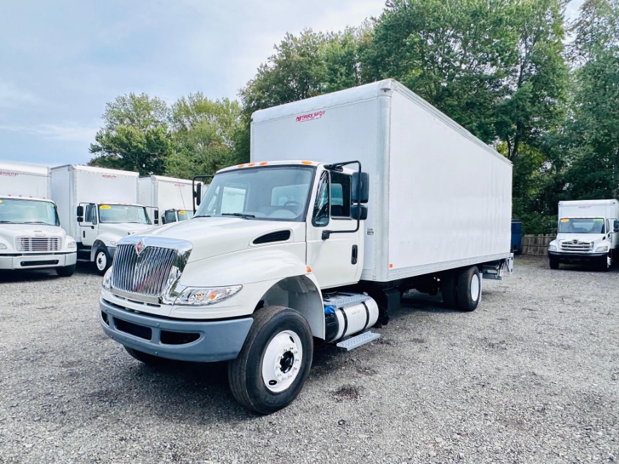 2018 International 4300 26 FEET DRY BOX  + CUMMINS  + LIFT GATE + NO CDL, available for sale in South Amboy, New Jersey | NJ Truck Spot. South Amboy, New Jersey 2018 International 4300 26 FEET DRY BOX  + CUMMINS  + LIFT GATE + NO CDL, available for sale in South Amboy, New Jersey | NJ Truck Spot. South Amboy, New Jersey