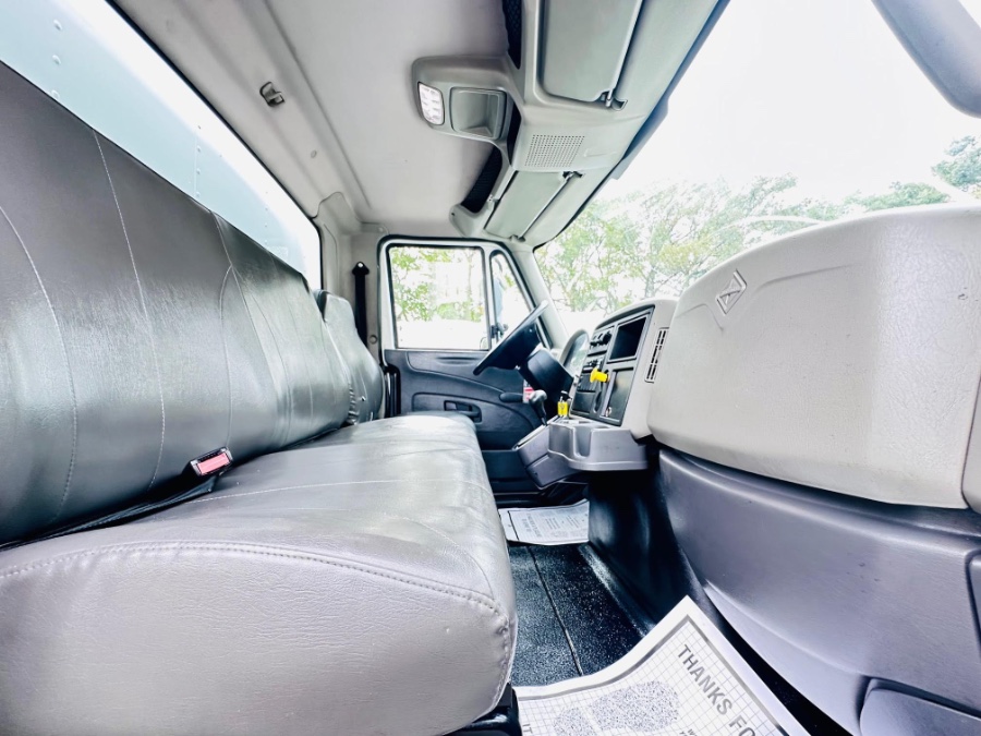 2018 International 4300 26 FEET DRY BOX  + CUMMINS  + LIFT GATE + NO CDL, available for sale in South Amboy, New Jersey | NJ Truck Spot. South Amboy, New Jersey 2018 International 4300 26 FEET DRY BOX  + CUMMINS  + LIFT GATE + NO CDL, available for sale in South Amboy, New Jersey | NJ Truck Spot. South Amboy, New Jersey