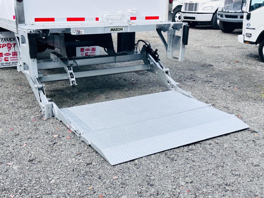 2018 International 4300 26 FEET DRY BOX  + CUMMINS  + LIFT GATE + NO CDL, available for sale in South Amboy, New Jersey | NJ Truck Spot. South Amboy, New Jersey 2018 International 4300 26 FEET DRY BOX  + CUMMINS  + LIFT GATE + NO CDL, available for sale in South Amboy, New Jersey | NJ Truck Spot. South Amboy, New Jersey