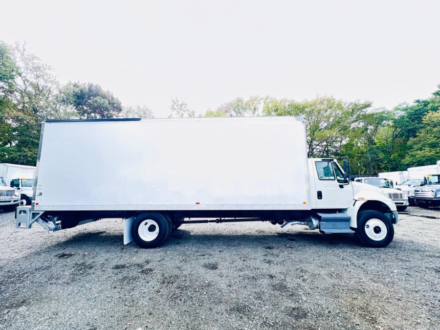 2018 International 4300 26 FEET DRY BOX  + CUMMINS  + LIFT GATE + NO CDL, available for sale in South Amboy, New Jersey | NJ Truck Spot. South Amboy, New Jersey 2018 International 4300 26 FEET DRY BOX  + CUMMINS  + LIFT GATE + NO CDL, available for sale in South Amboy, New Jersey | NJ Truck Spot. South Amboy, New Jersey