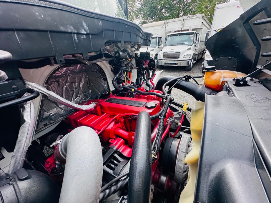 2018 International 4300 26 FEET DRY BOX  + CUMMINS  + LIFT GATE + NO CDL, available for sale in South Amboy, New Jersey | NJ Truck Spot. South Amboy, New Jersey 2018 International 4300 26 FEET DRY BOX  + CUMMINS  + LIFT GATE + NO CDL, available for sale in South Amboy, New Jersey | NJ Truck Spot. South Amboy, New Jersey