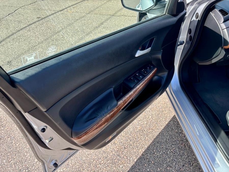 2011 Honda Accord EX photo 9