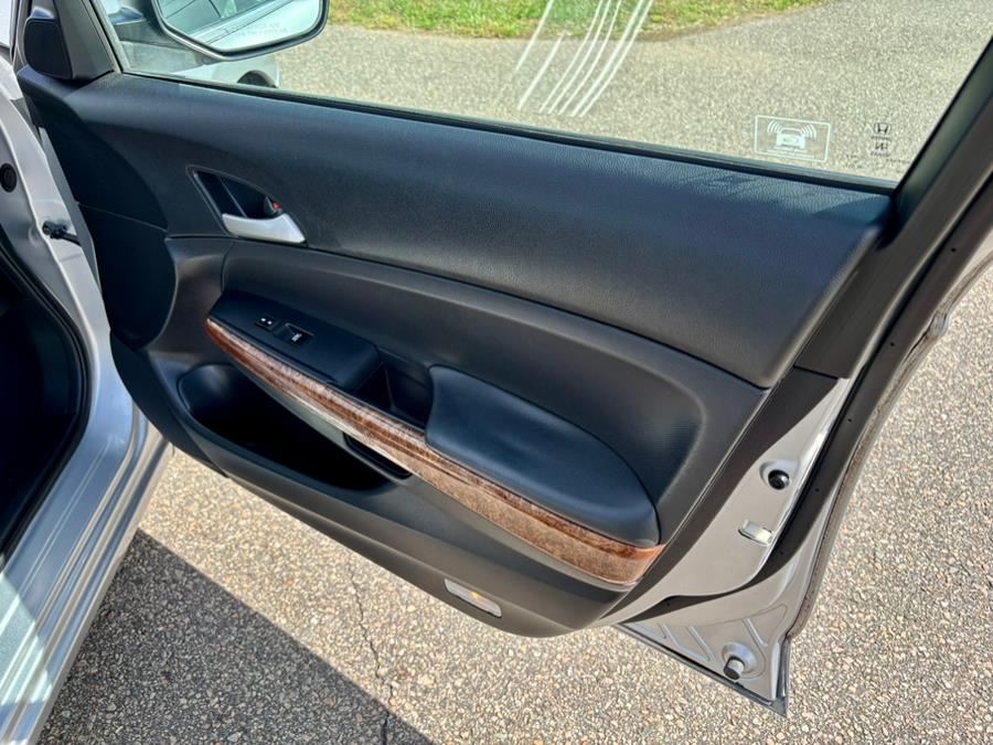 2011 Honda Accord EX photo 10