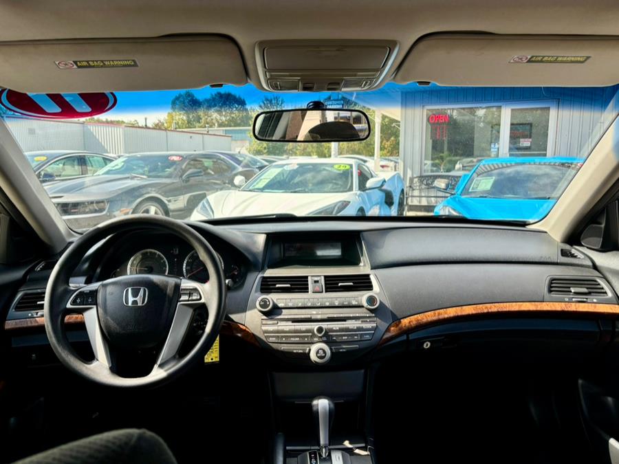 2011 Honda Accord EX photo 12