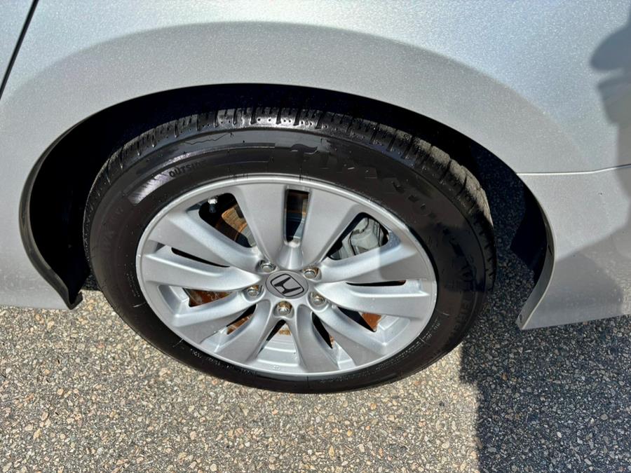 2011 Honda Accord EX photo 26