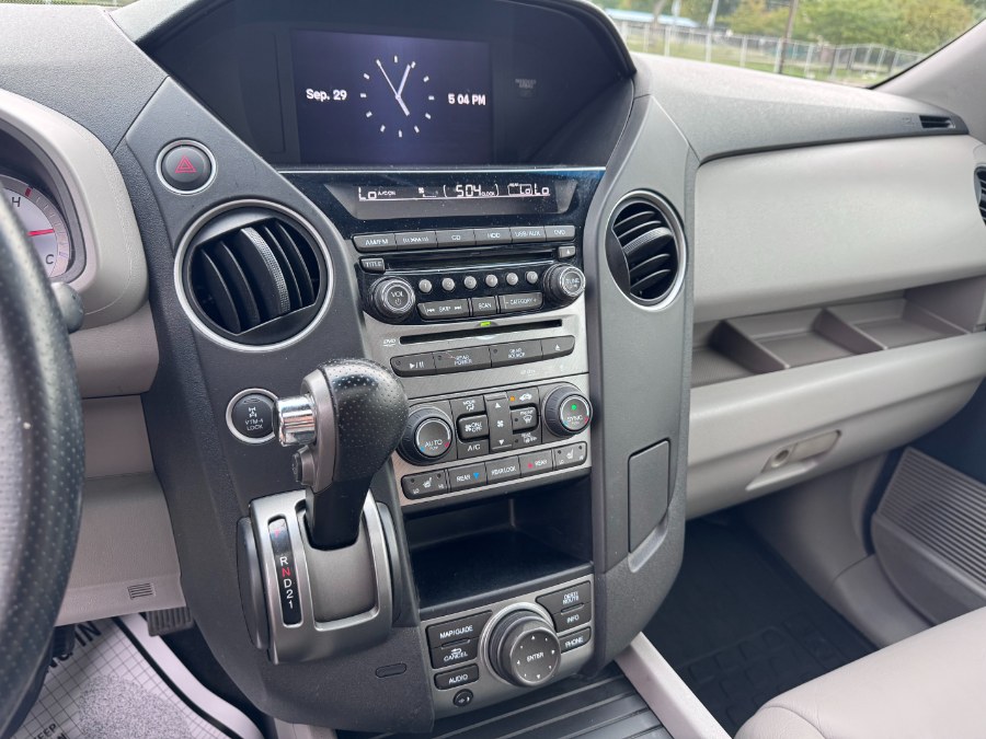 2012 Honda Pilot 4WD 4dr Touring w/RES & Navi, available for sale in Lyndhurst, New Jersey | Cars With Deals. Lyndhurst, New Jersey 2012 Honda Pilot 4WD 4dr Touring w/RES & Navi, available for sale in Lyndhurst, New Jersey | Cars With Deals. Lyndhurst, New Jersey