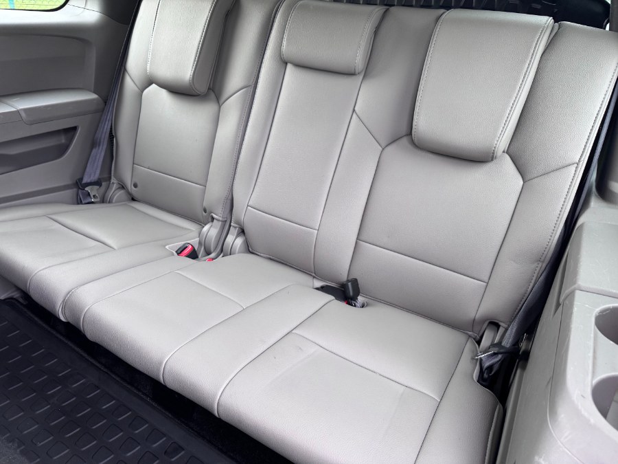 2012 Honda Pilot 4WD 4dr Touring w/RES & Navi, available for sale in Lyndhurst, New Jersey | Cars With Deals. Lyndhurst, New Jersey 2012 Honda Pilot 4WD 4dr Touring w/RES & Navi, available for sale in Lyndhurst, New Jersey | Cars With Deals. Lyndhurst, New Jersey