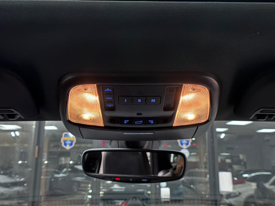 2022 Dodge Durango R/T AWD, available for sale in Massapequa Park, New York | Power Motors East. Massapequa Park, New York 2022 Dodge Durango R/T AWD, available for sale in Massapequa Park, New York | Power Motors East. Massapequa Park, New York