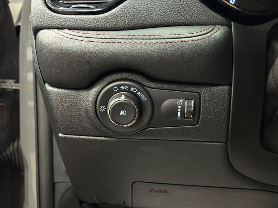 2022 Dodge Durango R/T AWD, available for sale in Massapequa Park, New York | Power Motors East. Massapequa Park, New York 2022 Dodge Durango R/T AWD, available for sale in Massapequa Park, New York | Power Motors East. Massapequa Park, New York