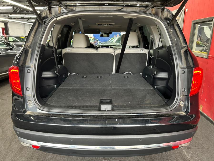 2018 Honda Pilot Touring AWD, available for sale in Garfield, New Jersey | Urban Motors Collection. Garfield, New Jersey 2018 Honda Pilot Touring AWD, available for sale in Garfield, New Jersey | Urban Motors Collection. Garfield, New Jersey