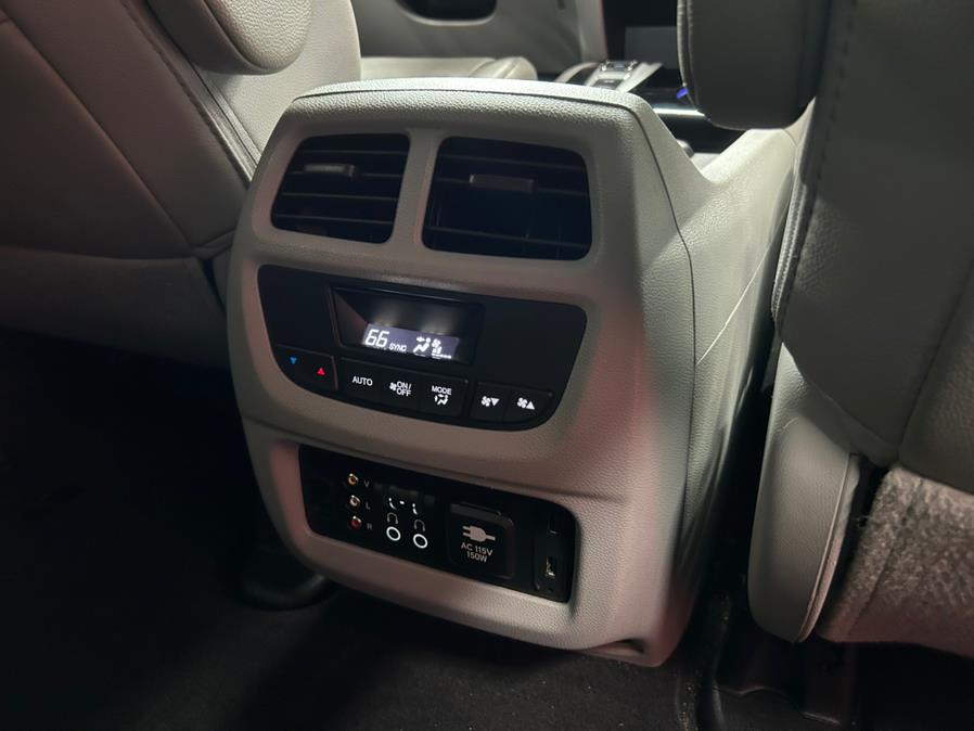 2018 Honda Pilot Touring AWD, available for sale in Garfield, New Jersey | Urban Motors Collection. Garfield, New Jersey 2018 Honda Pilot Touring AWD, available for sale in Garfield, New Jersey | Urban Motors Collection. Garfield, New Jersey