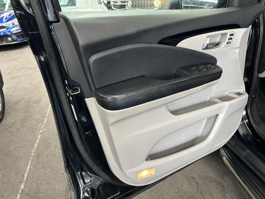 2018 Honda Pilot Touring AWD, available for sale in Garfield, New Jersey | Urban Motors Collection. Garfield, New Jersey 2018 Honda Pilot Touring AWD, available for sale in Garfield, New Jersey | Urban Motors Collection. Garfield, New Jersey