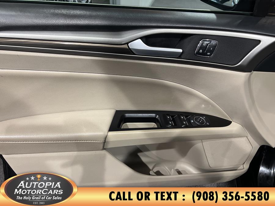 2017 Ford Fusion SE photo 18