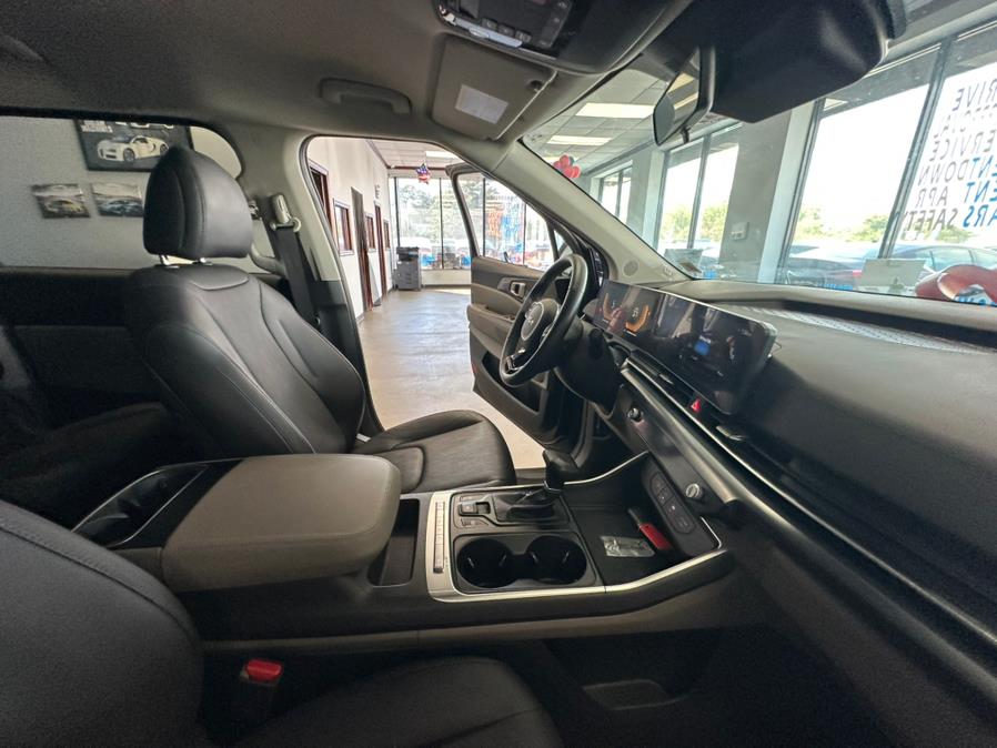 2025 Kia Carnival LXS FWD, available for sale in Inwood, New York | 5 Towns Drive. Inwood, New York 2025 Kia Carnival LXS FWD, available for sale in Inwood, New York | 5 Towns Drive. Inwood, New York