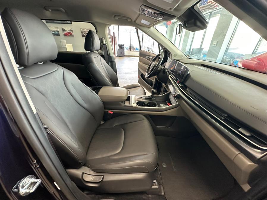 2025 Kia Carnival LXS FWD, available for sale in Inwood, New York | 5 Towns Drive. Inwood, New York 2025 Kia Carnival LXS FWD, available for sale in Inwood, New York | 5 Towns Drive. Inwood, New York