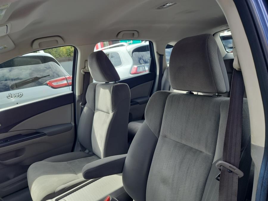 2013 Honda CR-V LX photo 23