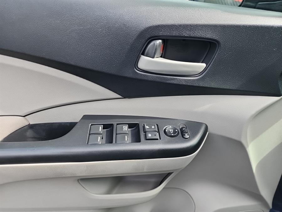 2013 Honda CR-V LX photo 26