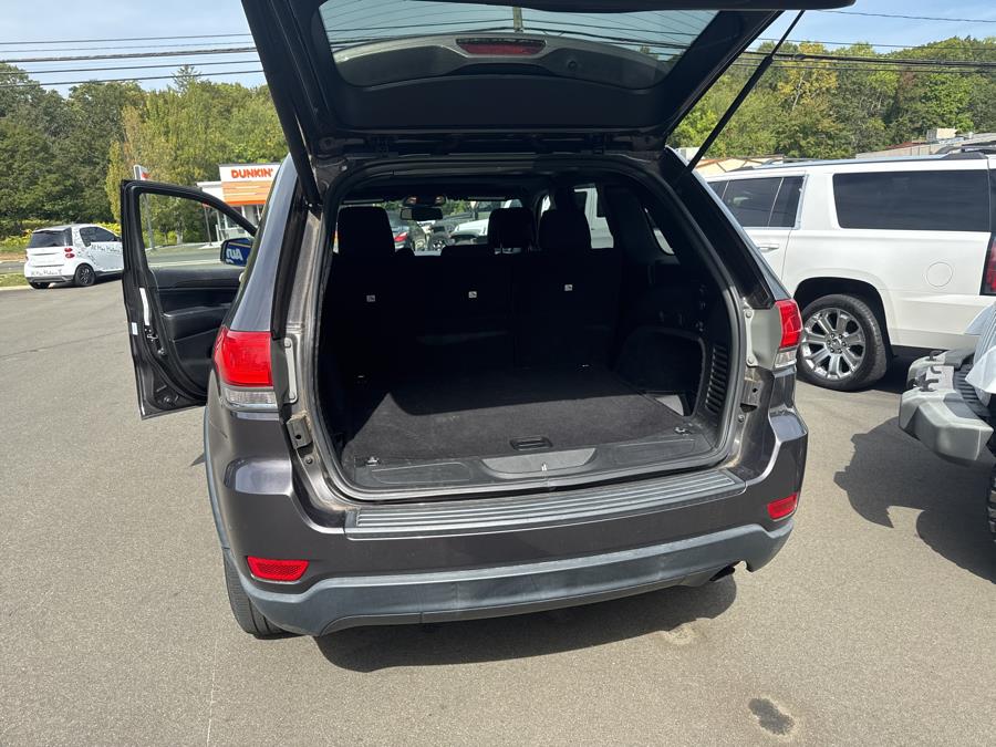 2014 Jeep Grand Cherokee 4WD 4dr Laredo, available for sale in Branford, Connecticut | Al Mac Motors 2. Branford, Connecticut 2014 Jeep Grand Cherokee 4WD 4dr Laredo, available for sale in Branford, Connecticut | Al Mac Motors 2. Branford, Connecticut