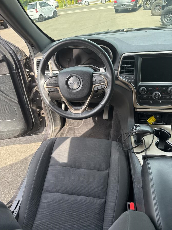 2014 Jeep Grand Cherokee 4WD 4dr Laredo, available for sale in Branford, Connecticut | Al Mac Motors 2. Branford, Connecticut 2014 Jeep Grand Cherokee 4WD 4dr Laredo, available for sale in Branford, Connecticut | Al Mac Motors 2. Branford, Connecticut