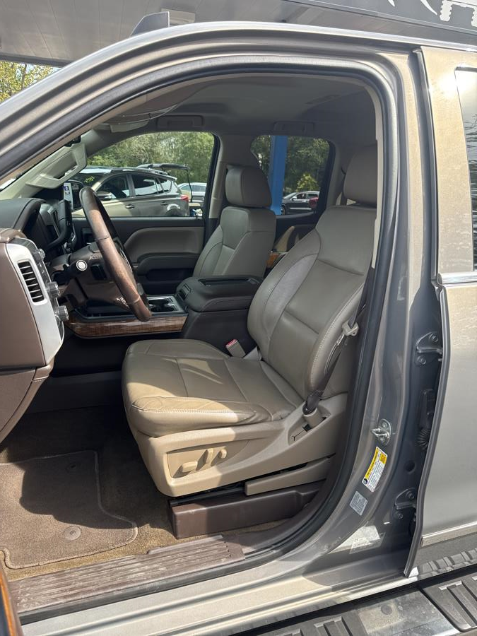 2017 GMC Sierra 1500 4WD Double Cab 143.5" SLT, available for sale in Branford, Connecticut | Al Mac Motors 2. Branford, Connecticut 2017 GMC Sierra 1500 4WD Double Cab 143.5" SLT, available for sale in Branford, Connecticut | Al Mac Motors 2. Branford, Connecticut