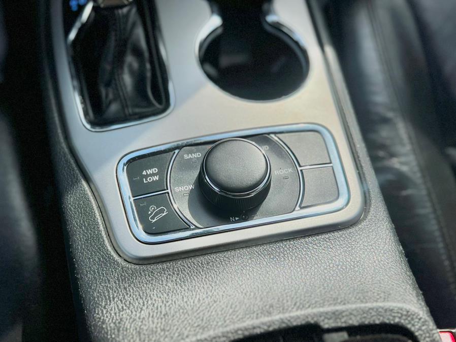2018 Jeep Grand Cherokee Limited 4x4, available for sale in Paterson, New Jersey | Speedway Motors LLC. Paterson, New Jersey 2018 Jeep Grand Cherokee Limited 4x4, available for sale in Paterson, New Jersey | Speedway Motors LLC. Paterson, New Jersey