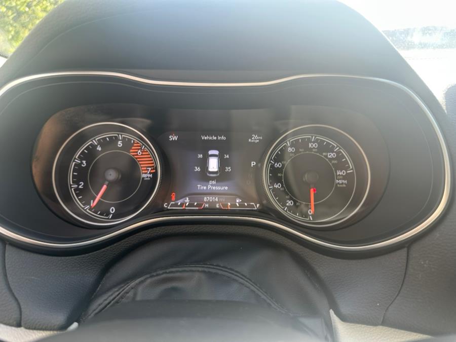 2019 Jeep Cherokee Limited 4x4, available for sale in Agawam, Massachusetts | Malkoon Motors. Agawam, Massachusetts 2019 Jeep Cherokee Limited 4x4, available for sale in Agawam, Massachusetts | Malkoon Motors. Agawam, Massachusetts