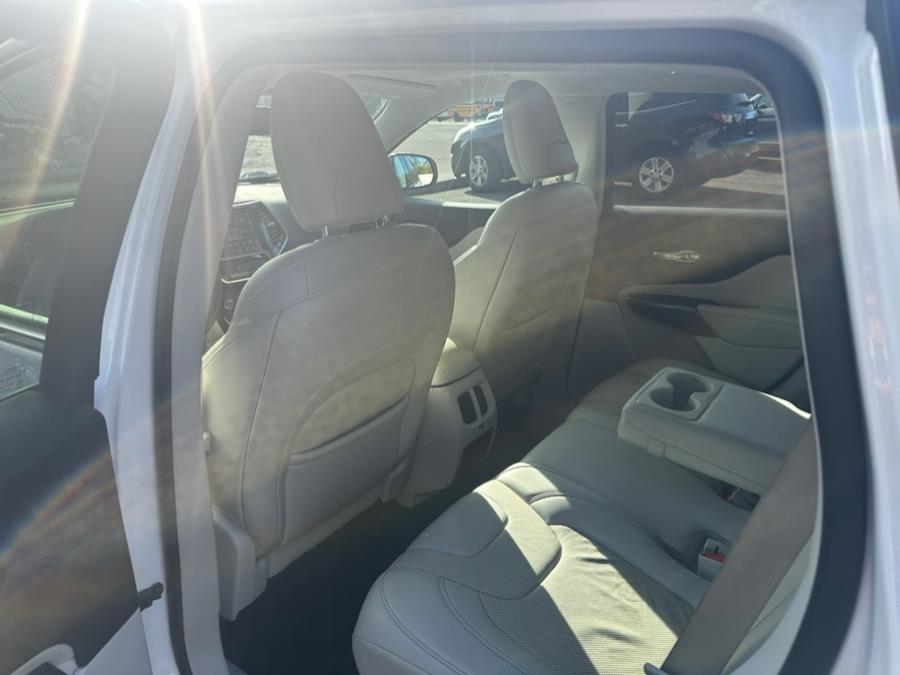 2019 Jeep Cherokee Limited 4x4, available for sale in Agawam, Massachusetts | Malkoon Motors. Agawam, Massachusetts 2019 Jeep Cherokee Limited 4x4, available for sale in Agawam, Massachusetts | Malkoon Motors. Agawam, Massachusetts