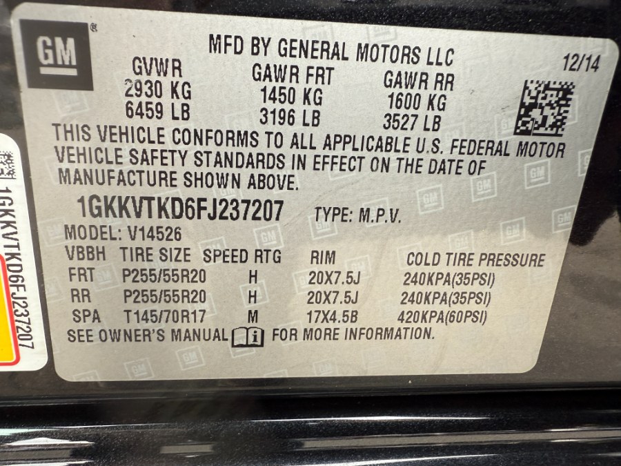 2015 GMC Acadia AWD 4dr Denali, available for sale in Bristol, Connecticut | Bristol Auto Center LLC. Bristol, Connecticut 2015 GMC Acadia AWD 4dr Denali, available for sale in Bristol, Connecticut | Bristol Auto Center LLC. Bristol, Connecticut