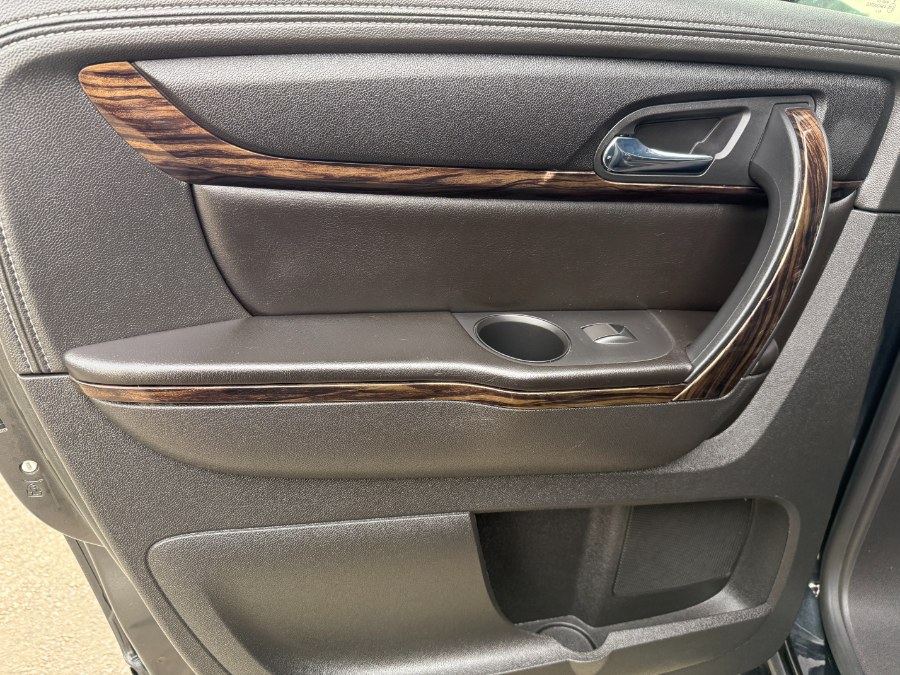 2015 GMC Acadia AWD 4dr Denali, available for sale in Bristol, Connecticut | Bristol Auto Center LLC. Bristol, Connecticut 2015 GMC Acadia AWD 4dr Denali, available for sale in Bristol, Connecticut | Bristol Auto Center LLC. Bristol, Connecticut