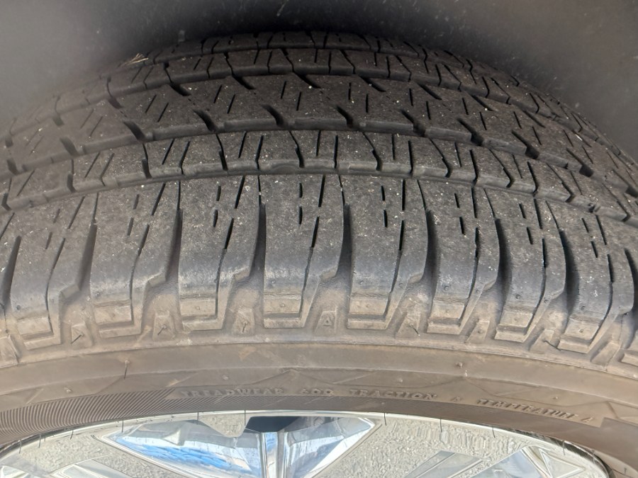 2015 GMC Acadia AWD 4dr Denali, available for sale in Bristol, Connecticut | Bristol Auto Center LLC. Bristol, Connecticut 2015 GMC Acadia AWD 4dr Denali, available for sale in Bristol, Connecticut | Bristol Auto Center LLC. Bristol, Connecticut