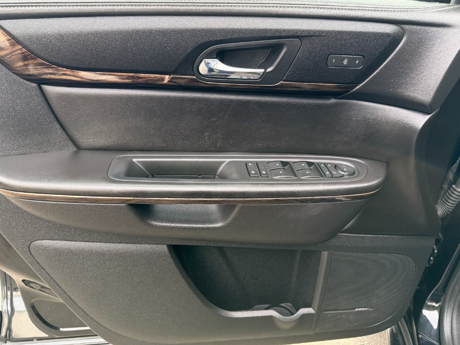 2015 GMC Acadia AWD 4dr Denali, available for sale in Bristol, Connecticut | Bristol Auto Center LLC. Bristol, Connecticut 2015 GMC Acadia AWD 4dr Denali, available for sale in Bristol, Connecticut | Bristol Auto Center LLC. Bristol, Connecticut