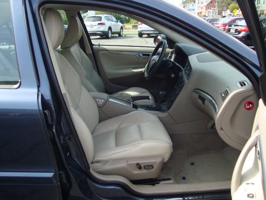 2009 Volvo S60 4dr Sdn 2.5T SE FWD, available for sale in Manchester, Connecticut | Yara Motors. Manchester, Connecticut 2009 Volvo S60 4dr Sdn 2.5T SE FWD, available for sale in Manchester, Connecticut | Yara Motors. Manchester, Connecticut