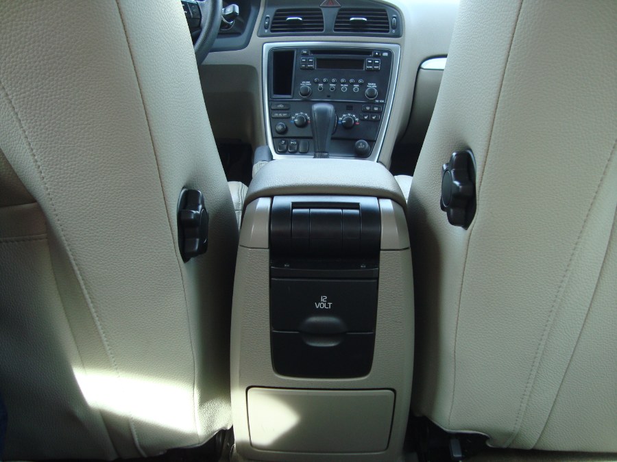 2009 Volvo S60 4dr Sdn 2.5T SE FWD, available for sale in Manchester, Connecticut | Yara Motors. Manchester, Connecticut 2009 Volvo S60 4dr Sdn 2.5T SE FWD, available for sale in Manchester, Connecticut | Yara Motors. Manchester, Connecticut
