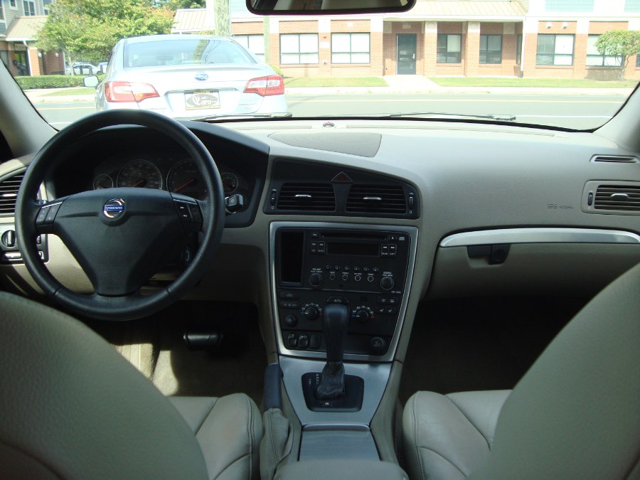 2009 Volvo S60 4dr Sdn 2.5T SE FWD, available for sale in Manchester, Connecticut | Yara Motors. Manchester, Connecticut 2009 Volvo S60 4dr Sdn 2.5T SE FWD, available for sale in Manchester, Connecticut | Yara Motors. Manchester, Connecticut