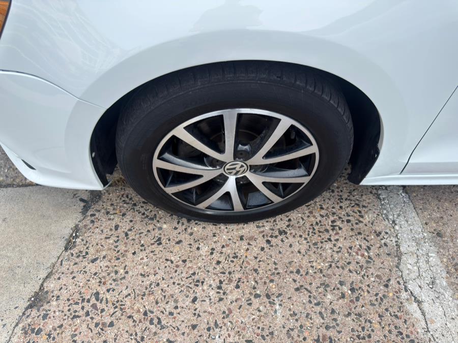 2017 Volkswagen Jetta 1.4T SE Auto, available for sale in Manchester, Connecticut | Carsonmain LLC. Manchester, Connecticut 2017 Volkswagen Jetta 1.4T SE Auto, available for sale in Manchester, Connecticut | Carsonmain LLC. Manchester, Connecticut