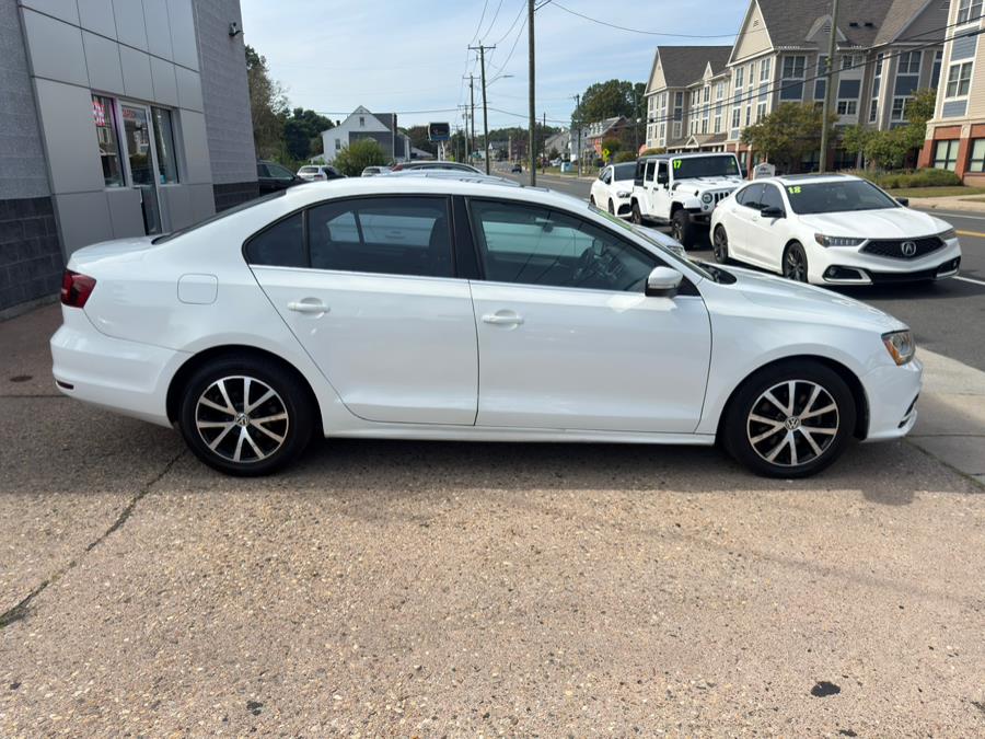 2017 Volkswagen Jetta 1.4T SE Auto, available for sale in Manchester, Connecticut | Carsonmain LLC. Manchester, Connecticut 2017 Volkswagen Jetta 1.4T SE Auto, available for sale in Manchester, Connecticut | Carsonmain LLC. Manchester, Connecticut