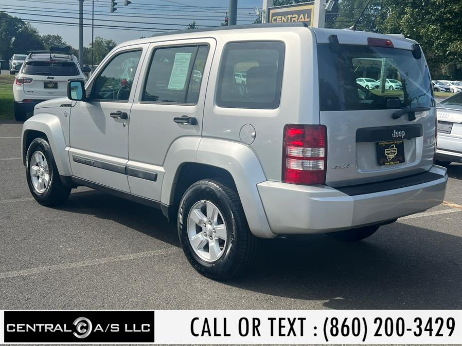 2012 Jeep Liberty Sport photo 7