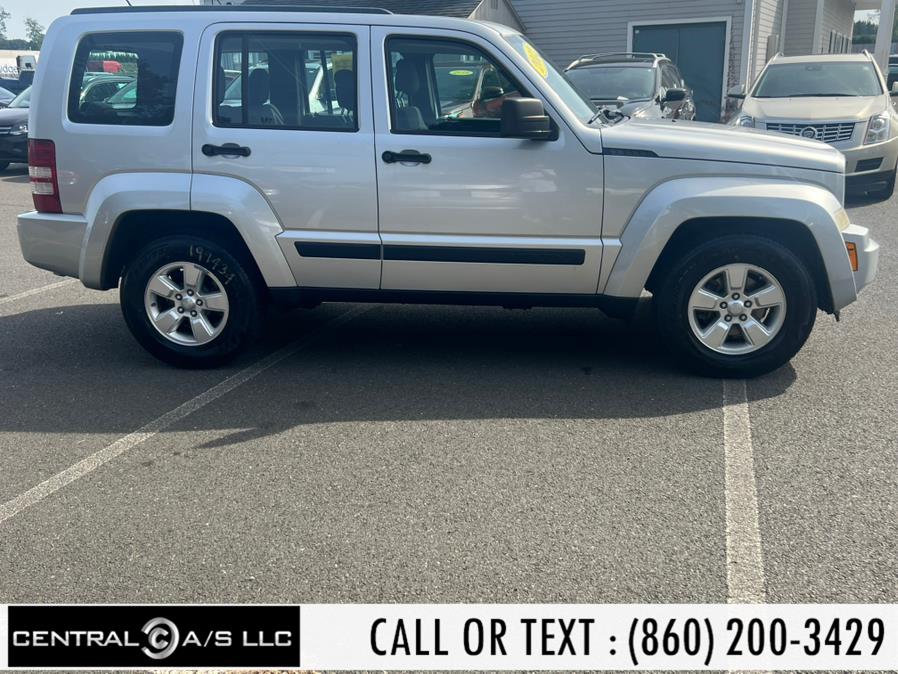 2012 Jeep Liberty Sport photo 4