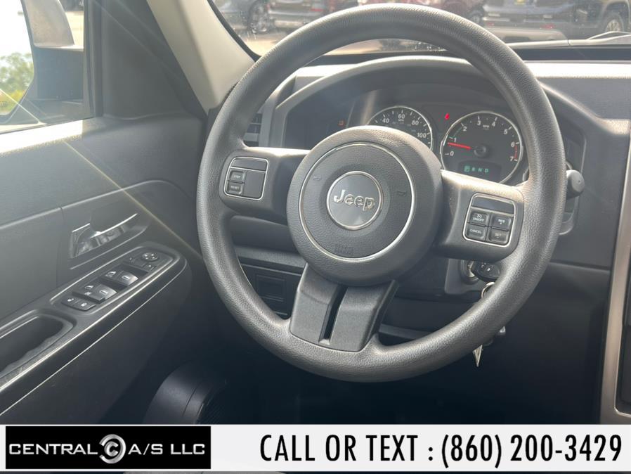 2012 Jeep Liberty Sport photo 14