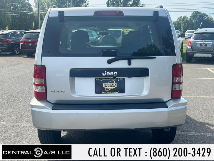 2012 Jeep Liberty Sport photo 6