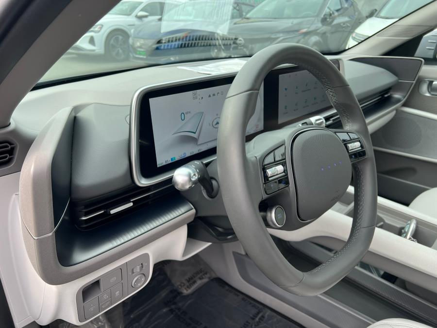 2023 Hyundai Ioniq 6 SEL photo 12