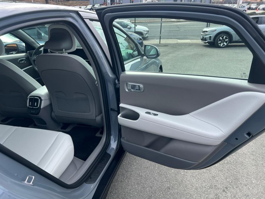 2023 Hyundai Ioniq 6 SEL photo 37