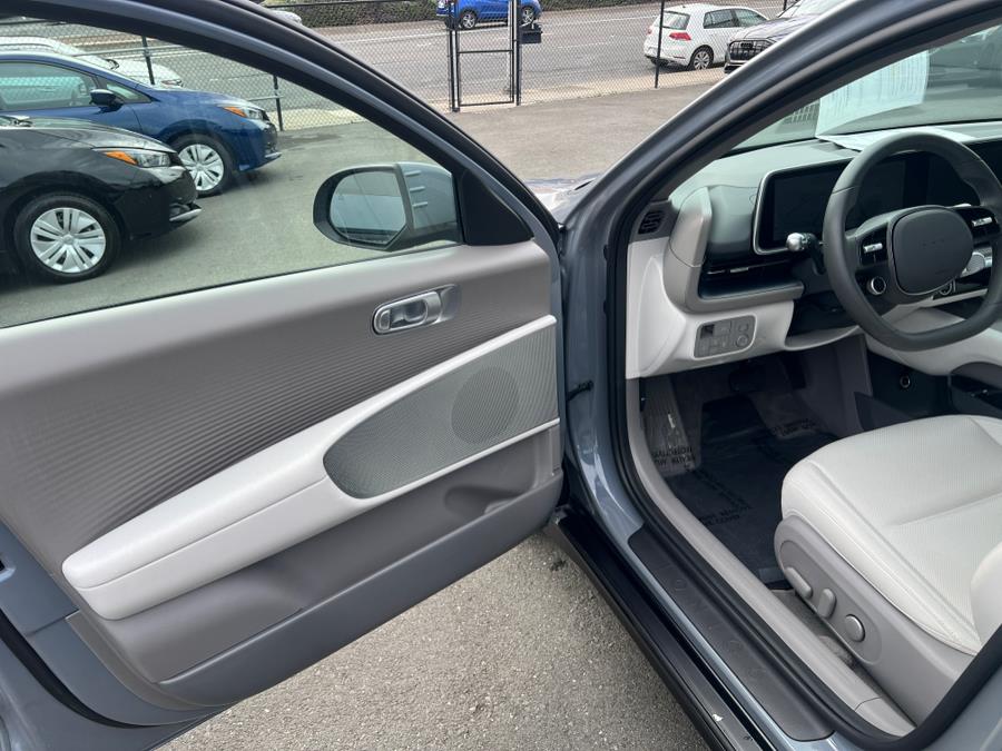 2023 Hyundai Ioniq 6 SEL photo 9