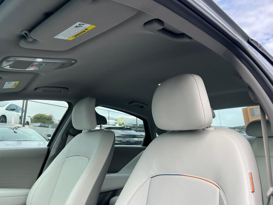 2023 Hyundai Ioniq 6 SEL photo 19