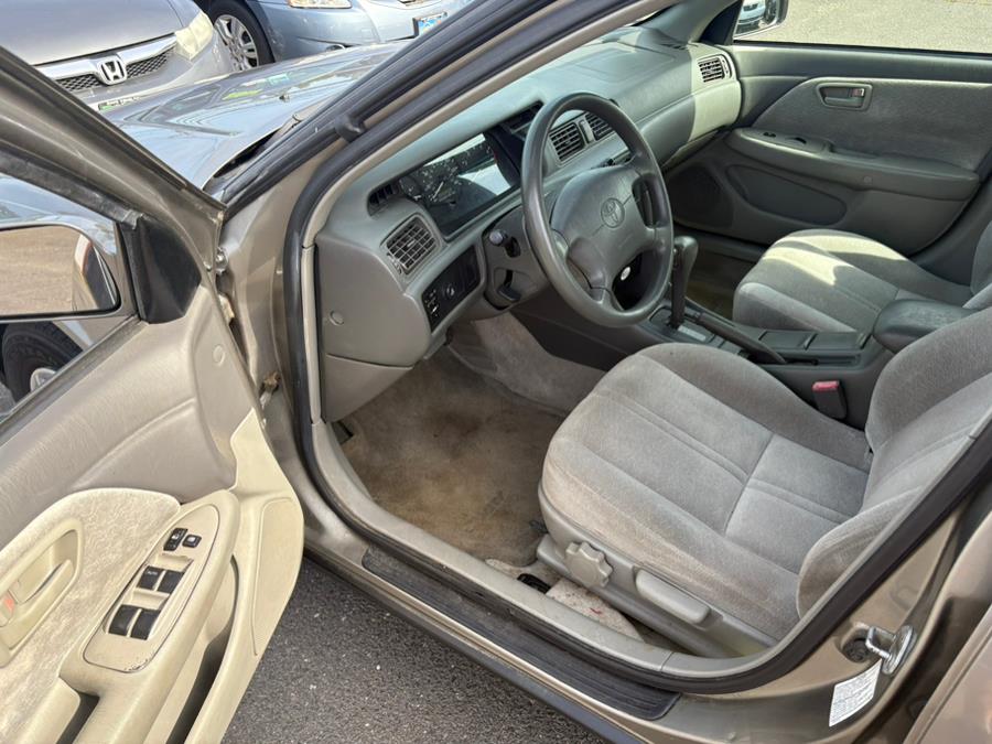 1998 Toyota Camry 4dr Sdn LE Auto, available for sale in East Windsor, Connecticut | CT Car Co LLC. East Windsor, Connecticut 1998 Toyota Camry 4dr Sdn LE Auto, available for sale in East Windsor, Connecticut | CT Car Co LLC. East Windsor, Connecticut