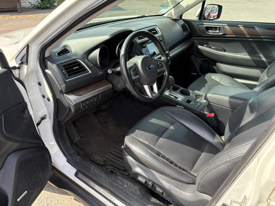 2015 Subaru Outback 4dr Wgn 2.5i Limited PZEV, available for sale in East Windsor, Connecticut | CT Car Co LLC. East Windsor, Connecticut 2015 Subaru Outback 4dr Wgn 2.5i Limited PZEV, available for sale in East Windsor, Connecticut | CT Car Co LLC. East Windsor, Connecticut