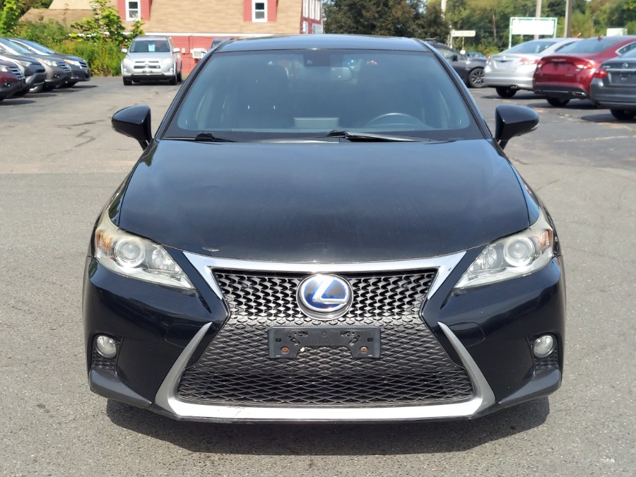 2014 Lexus CT 200h photo 2